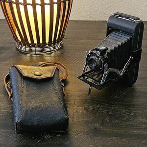 Kodak Junior 620 Vintage Camera + Original Leather Case 1930s